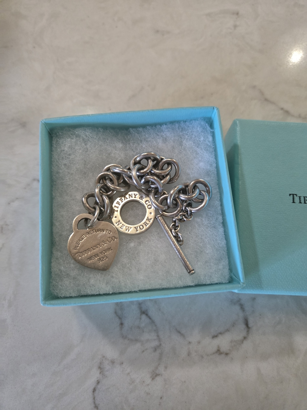 ✨ SALE Return To Tiffany's Heart Charm Bracelet w/ Box - Picture 6 of 15